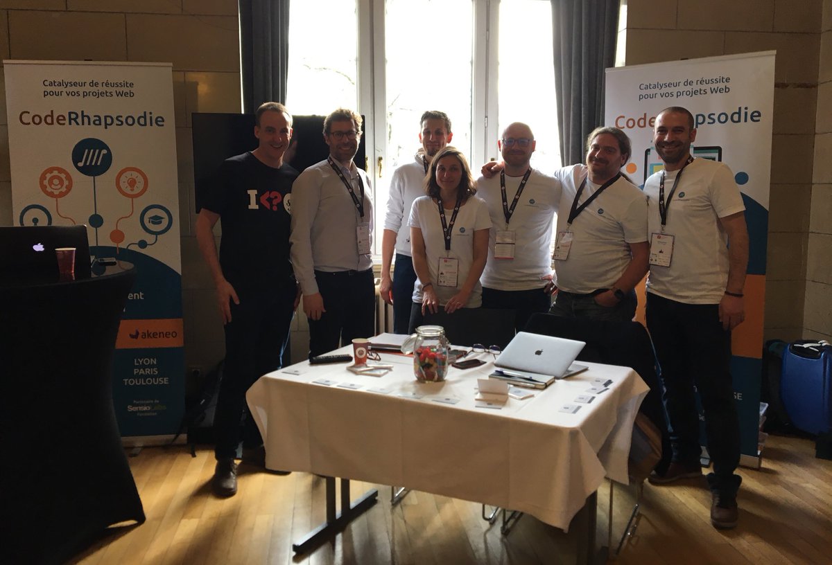 symfony_live's tweet photo. Un grand merci à notre sponsor Gold @CodeRhapsodie pour leur soutien au #Symfony_Live Paris 2019 ! Allez les voir sur leur stand et récupérez des bonbons https://t.co/PIrqSHeKRk