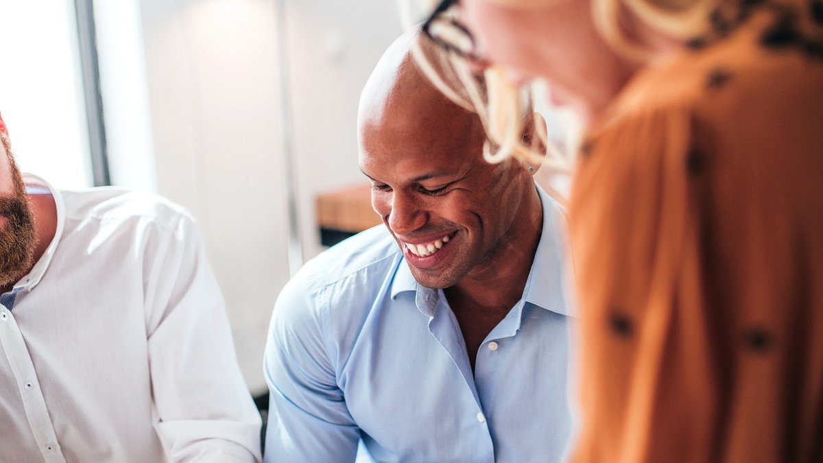 FranRoberts10's tweet photo. Attracting and retaining the best people for the job. Read how @IFB_uk and @PwC_UK would explore strategies for #familybusinesses here. https://t.co/JNl2ioPTsG #PwCFamilyBiz https://t.co/gVa3iy9BFr