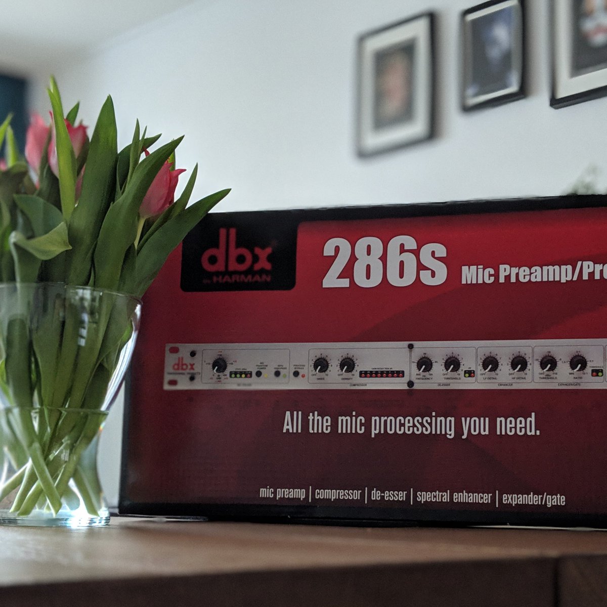 GamerGeekDE's tweet photo. Uiuiui...freu mich schon die Kombi zu testen Ladies!
@AudioTechnicaDE @dbxpro
#BP40 #286s #gamergeek #livestreaming #twitch https://t.co/u5v57Ar2CG