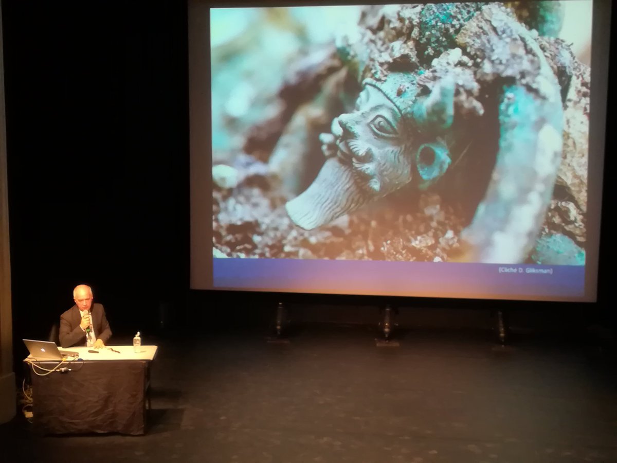 EBenistant's tweet photo. Conférence de @GarciaDInrap @Inrap à @SaintDizierFR pour le printemps de l'#archéologie @ArcheOlonna. La représentation de l'#Acheloos issue de la fouille de #Lavau est la seule où le dieu fleuve /abondance porte tous ses attributs : moustaches, barbe, oreilles et cornes https://t.co/f6BbAevVQ2