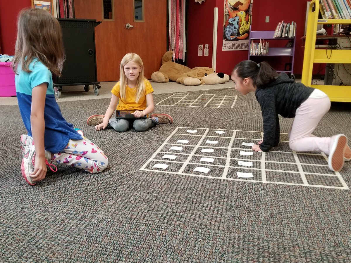 DawnRGarcia's tweet photo. Sight word bingo with robots today in library! The kids are having so much fun @MarieGosse1 !#mpesLeadTheWay https://t.co/4v3FGUNqwu