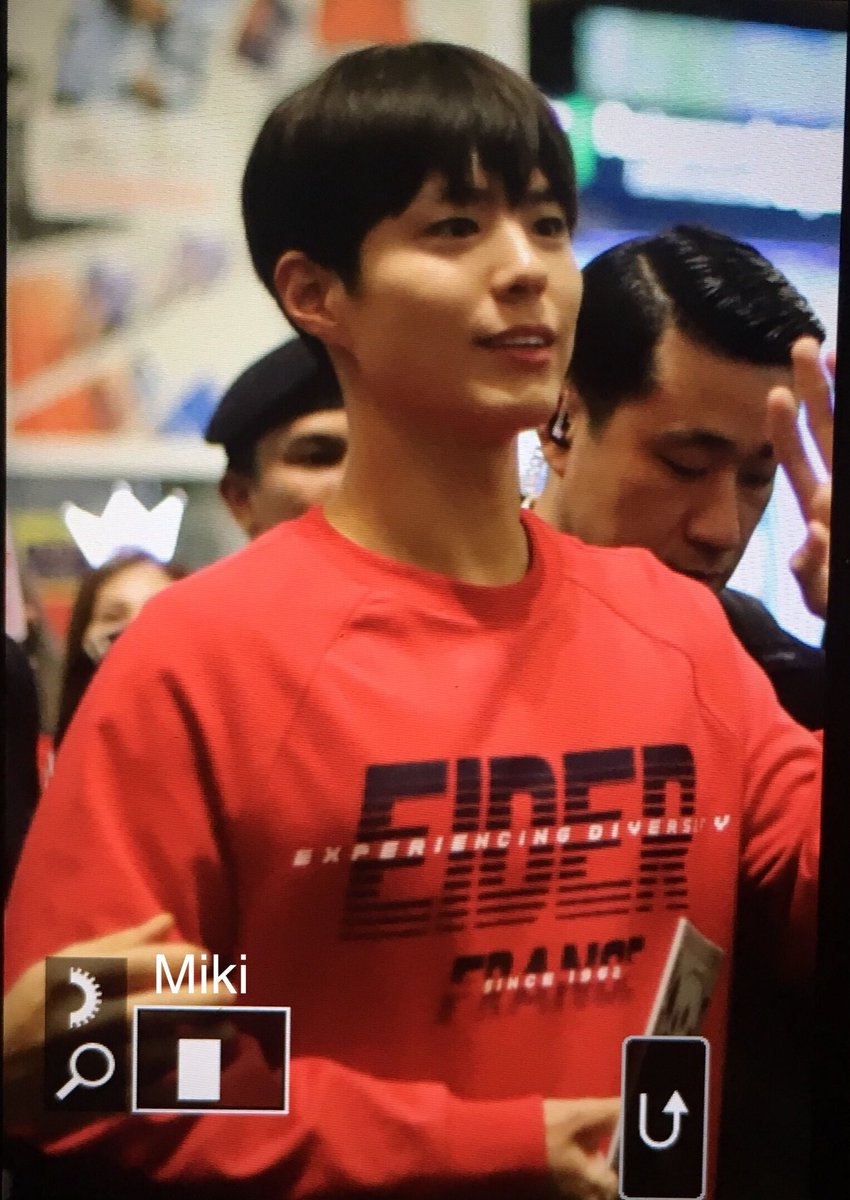 _whatever6789's tweet photo. 190328 KLIA Arrival 
Bogam so cute 😆😆
#박보검 #ParkBoGum #ParkBoGumAsiaTour2019 https://t.co/Ws2LWy92Ff