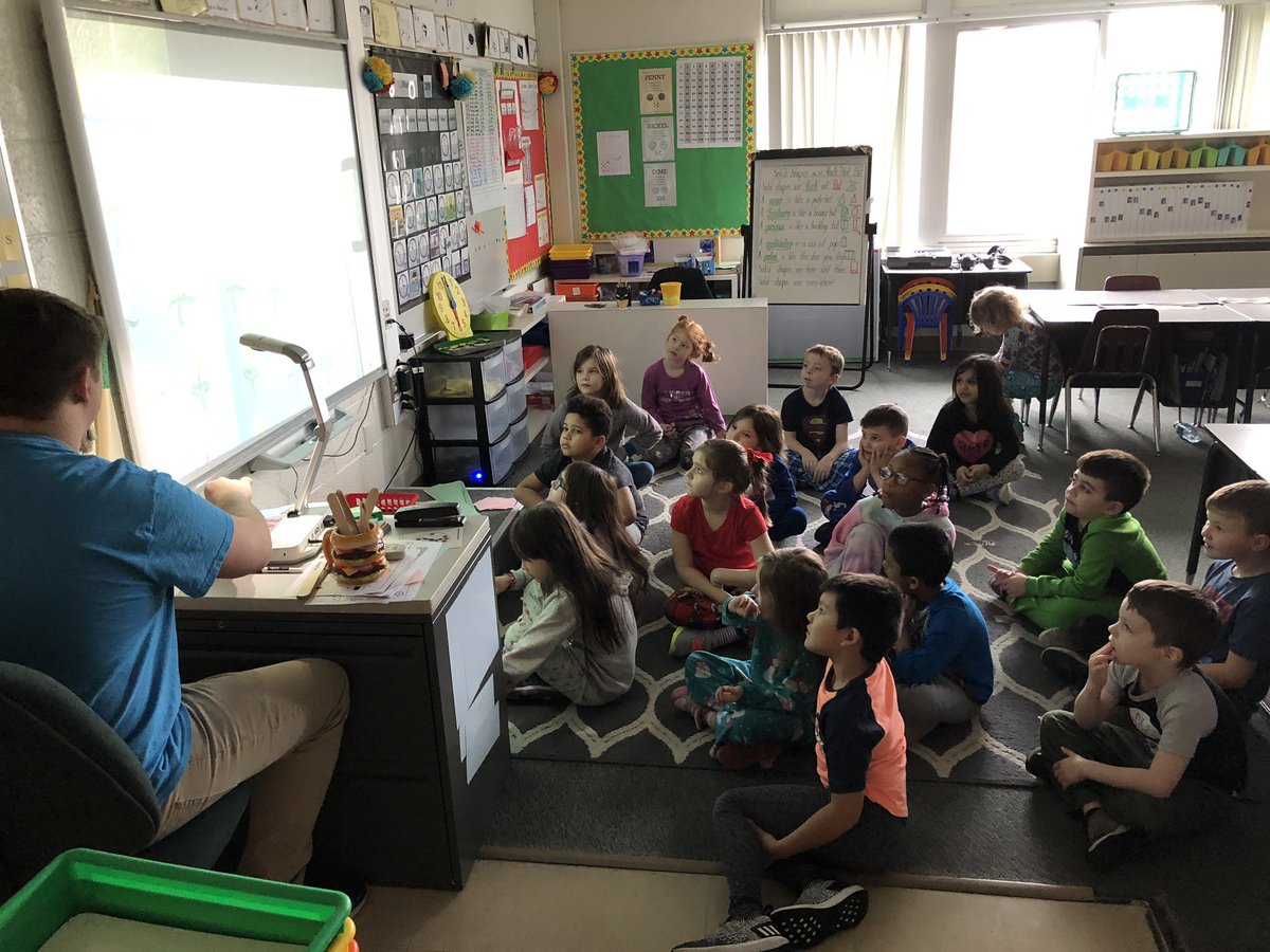 We have another guest reader today for March is reading month! #SimondsSuperstars #WeAreLamphere