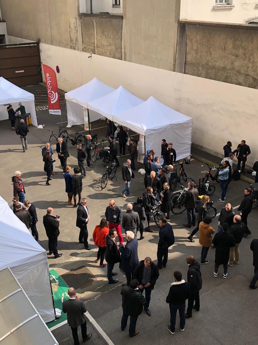A_Chasle's tweet photo. Formidable adhésion de nos salariés à notre initiative éco citoyenne de déplacements professionnels à vélo ⁦@fabiennedulac⁩ ⁦@laurence_jdn⁩ ⁦@levugaelle⁩ ⁦@MarcBlanchet75⁩ ⁦@FrancoisBanon⁩ https://t.co/4Oe7NGqe1o