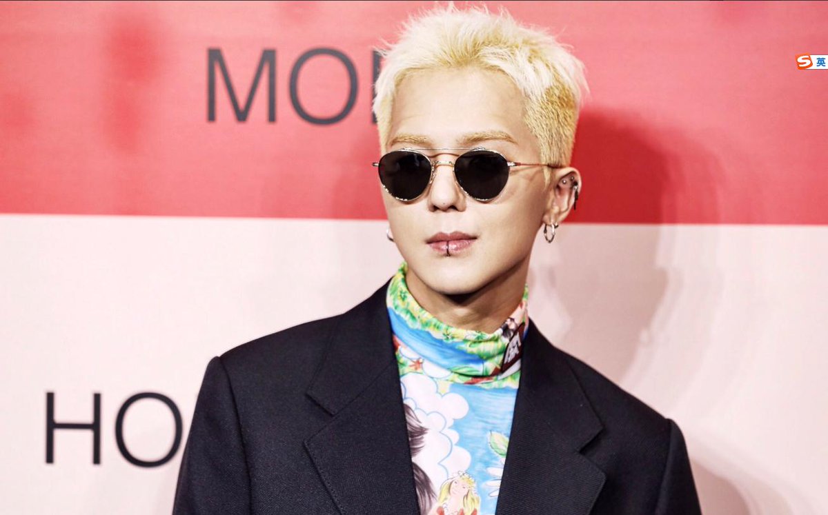 Art_Market_J's tweet photo. Korean pop start/artist Mino @YG_WINNER is invited to @ArtBasel #hongkong for the @Prada Mode Hong Kong’s day. #PradaModeHK #ArtBaselHongKong #MINOinHK https://t.co/K8NQZHuVWE