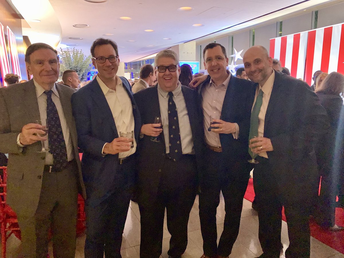 DavidHMandel's tweet photo. Me with childhood friends from NYC #jasonhalperin #tonyaizer #robertgrossberg and my dad #veeppremiere @veephbo https://t.co/BTQVqFzBlu