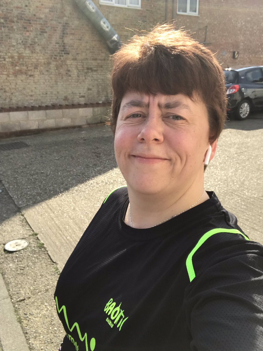 SarahJSpall's tweet photo. The benefits of #agileworking & working from home meant I could spend my lunch hour going for a gentle run in the glorious sunshine. Downside was being a little hot ๐ฅต when I realised I had a zoom call ๐คญ๐๐ปโโ๏ธโ๏ธ#merceractive #nuttyrunner #MMRun 11 โ
@MegaMeterRun https://t.co/Nl8FCEXzgJ