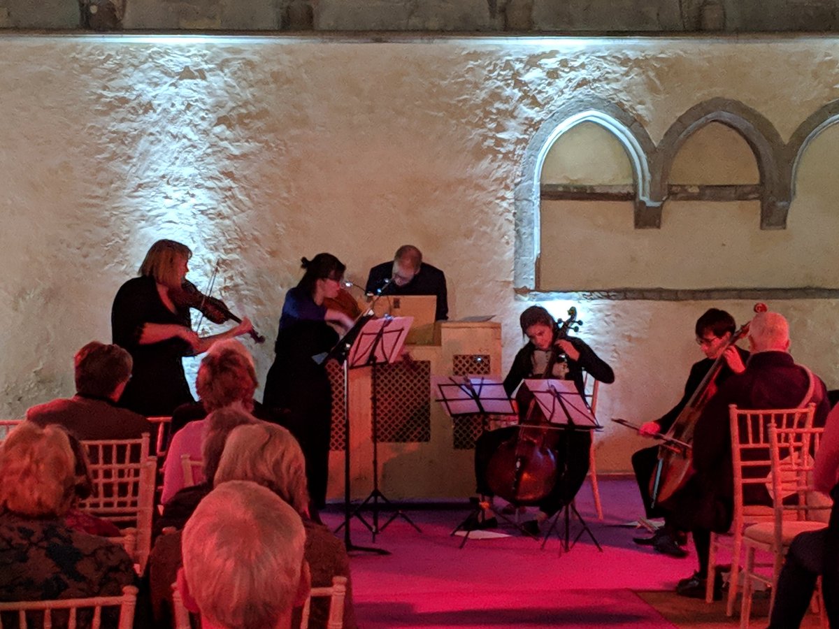 NMHchoir's tweet photo. We were treated to a stunning concert by @threepartsvied last night. Miss out? You can hear them again at Boxgrove Priory on 10th April
https://t.co/6TmC5mSnqR for details
#chichester #Lent #concert #earlymusic #Reflections #mood https://t.co/81hOJM6CNW