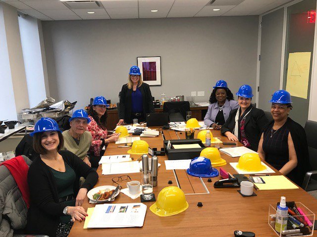 alanyc's tweet photo. With the generosity of @LoebLeadership, the Professional Journey Support Group (PJSG) spent a 1/2 day strengthening their coaching skills to better serve their member clients! #alanyc #coaching #alanycisLearning #professionaljourneysupportgroup https://t.co/wiroF7XLL7