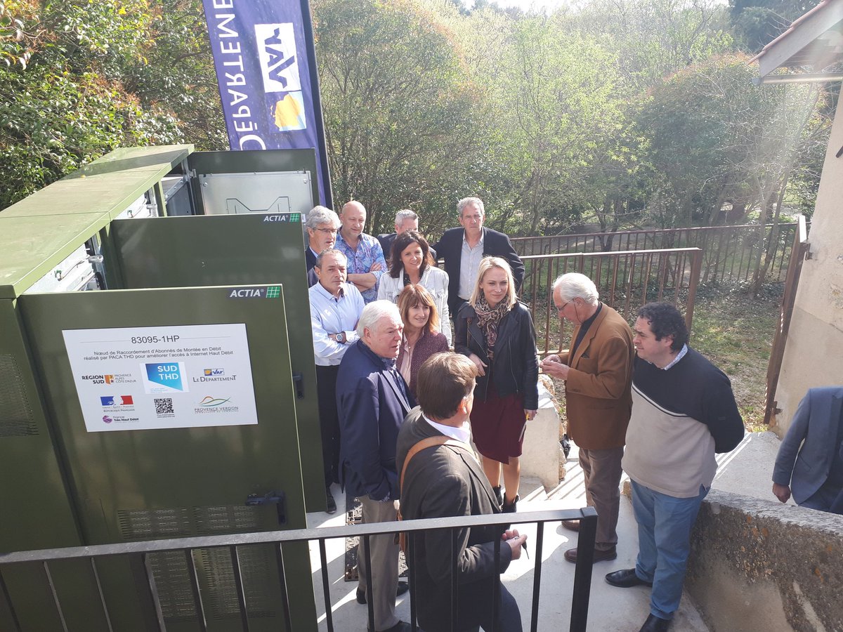 Inauguration de la montée en débit de Ponteves par <a href="/Laetitiaquilici/">Laetitia Quilici</a> et Hélène Rigal <a href="/MaRegionSud/">Région Sud</a>