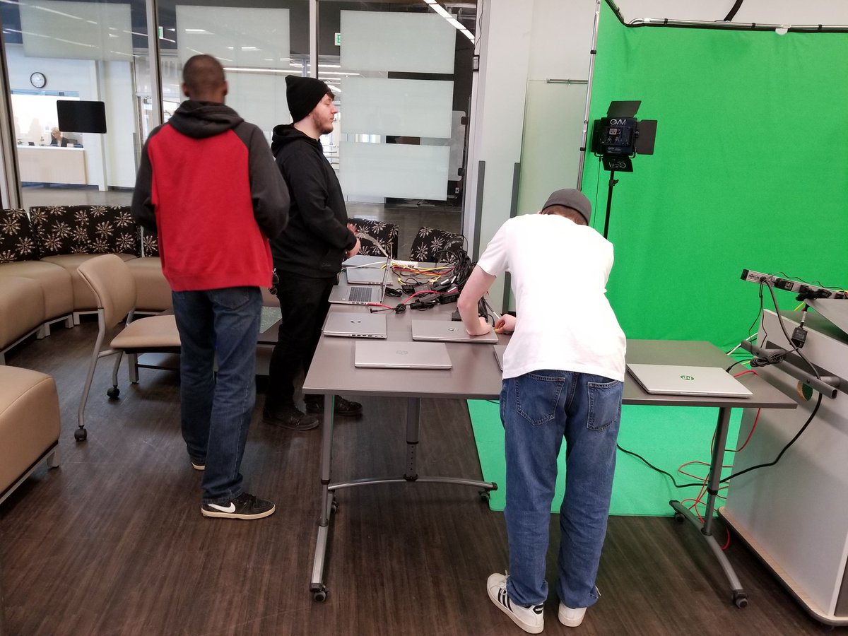 AaronPreabtBPS's tweet photo. Hey @LegacySabers, the @sabercybers are busy unboxing and network imaging your new staff laptop today! Real world and authentic IT skills being practiced! https://t.co/Nclw7tXHlD