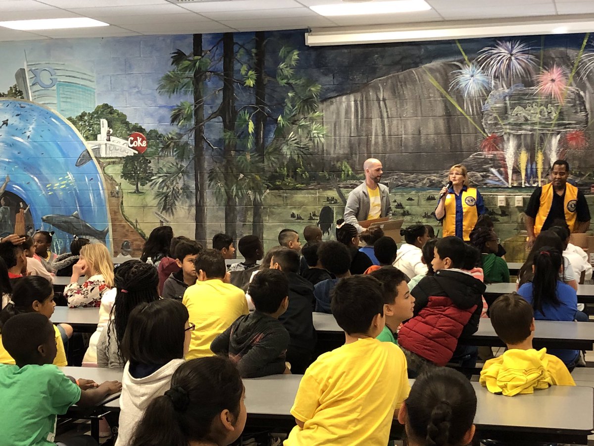 jennbrown20's tweet photo. 3rd graders @knightes401 have worked on reference skills during our Reference Olympics in the media center. Today the Lilburn @lionsclubs presented them with a dictionary of their very own! #thanks #community #readerstoleaders https://t.co/4OsDhTg1Ts