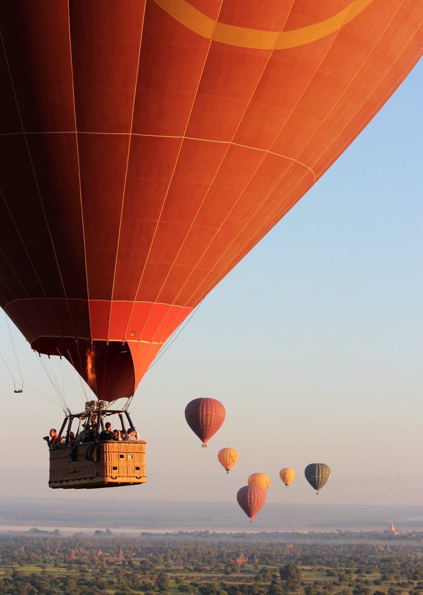 BalloonRepubl's tweet photo. hoe vier je je 50 ste verjaardag

leuke blog om te lezen over opzetten van een “Surprise-party” , thema-feestideeën en de beste decoratie kleuren.

En een 10 punten BUCKETLIST die je echt gedaan wil hebben. 

lees het hier:
https://t.co/Y6R7Y04683 https://t.co/6Cc8ykQCug