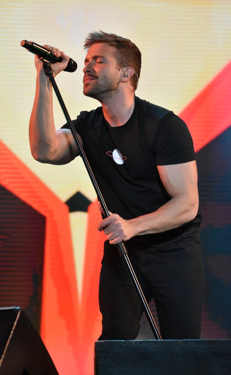MarcoRiveraQ's tweet photo. Noche de concierto con @pabloalboran https://t.co/u3N4hbdrER