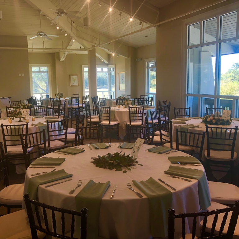 EventsByRelish's tweet image. We had the pleasure of catering Victoria and Taylor’s wedding reception this past weekend at Snee Farm Country Farm, one of our exclusive venues. Congrats to the newlyweds... thanks for including us in your special day!
