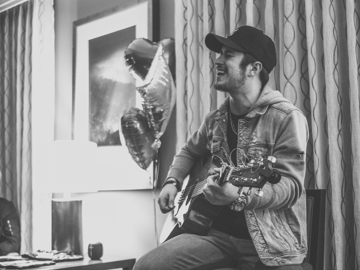realcoldriver's tweet photo. Throwin' it back to CRS 2019 with @DylanSchneider. This kid has a SMASH! #HowDoesItSound #SoundsLikeAHit #throwbackthursday #countryradio https://t.co/2hQZwByzJD