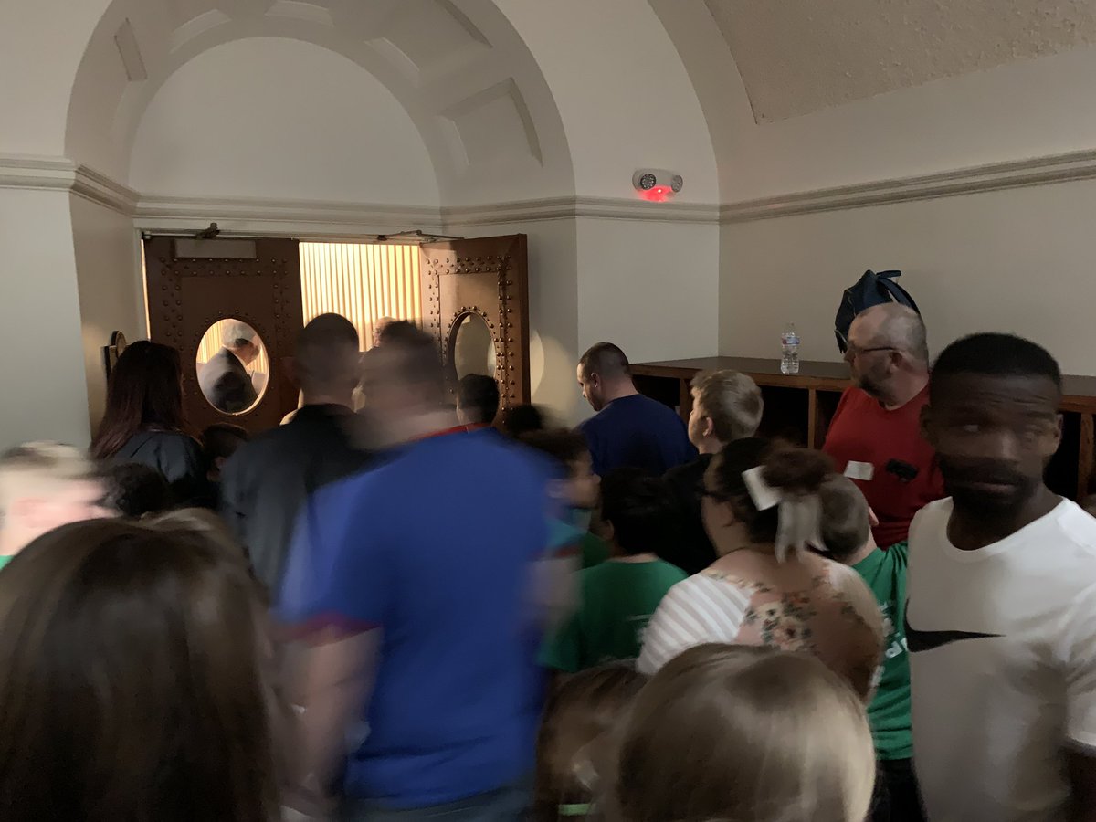 NinaJHenson's tweet photo. @HollisterElem 4th Ss have high anticipation in the wait to listen in on the House floor discussions. #HESTigerfamily https://t.co/kzf6DXO3ON