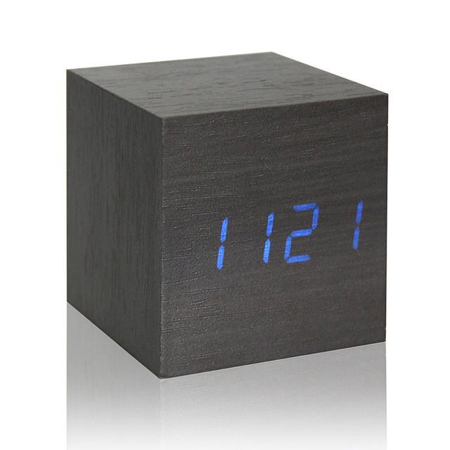 Looking for a cool alarm clock - you've found it! #homedecor #coolhome #homedecorator #LED #hiphomedecor #alarmclock #homedecorate #homedecorloversid #homedecorph #homedecorlovers_ #homedecorations #homedecoration #homedecorlover #alarmclocksforthesleep #alarmclockradio #clock