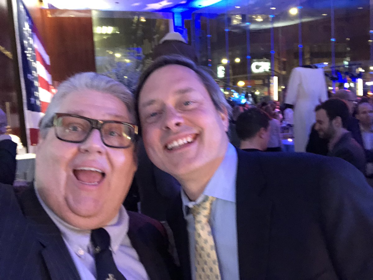 DavidHMandel's tweet photo. Me and the indispensable @LewMorton writer of #premiere #ep701 @veephbo #veeppremiere https://t.co/r2civGUt6S