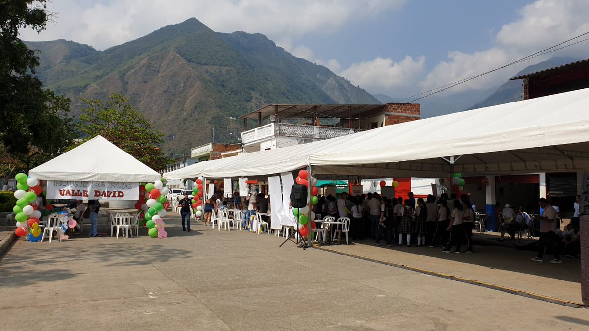 MunicipioPeque's tweet photo. Gracias a la @GobAntioquia hoy el @MunicipioPeque cuenta con #AntioquiaCercana https://t.co/OTiex3alta