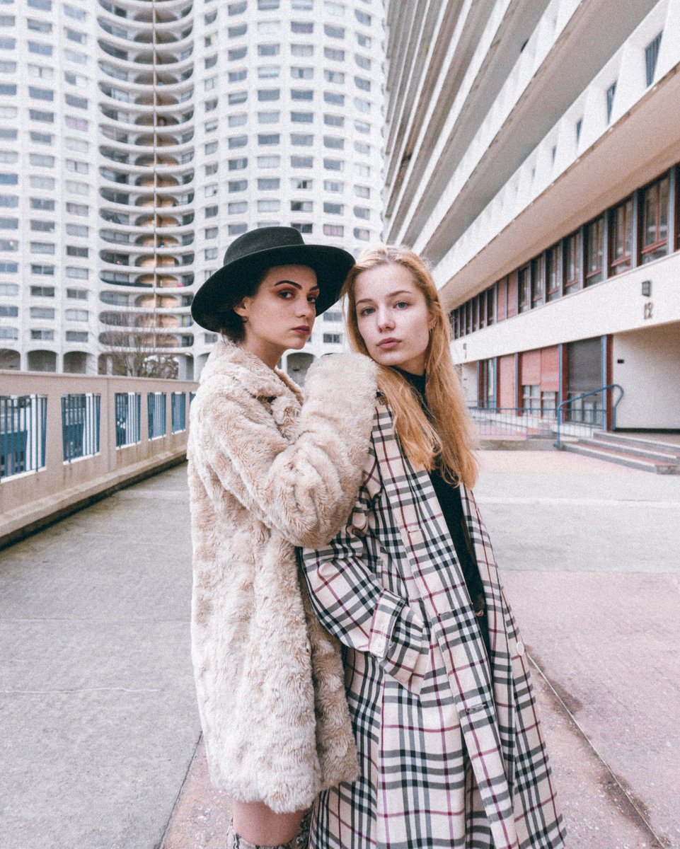 MAACHModelMgmt's tweet photo. Chapitre 1 : La ville.

Avec Uma et Solène.

L’histoire ne fait que commencer. 
Suivez-nous, de très belles choses arrivent.

Vidéo : @Gabin_Le_Roy https://t.co/3USEviK8JB