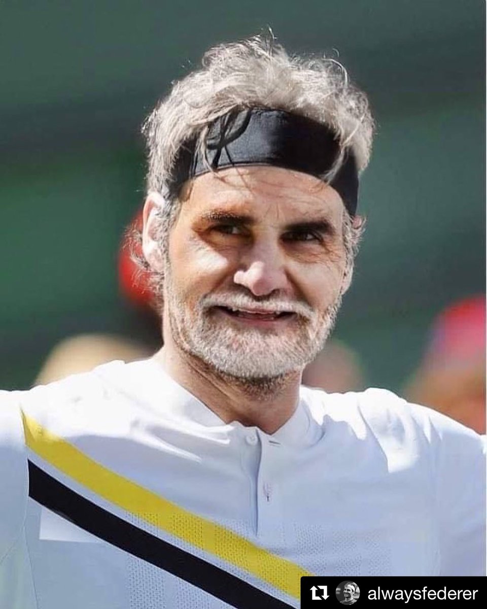 BreakPointBR's tweet photo. O ano é 2059. Um tal senhor chamado Roger, de 77 anos, segue brilhando e presenteando os fãs com suas jogadas inacreditáveis. Uma nova #NextNextNextGen surge, será que eles vão conseguir parar o rei do tênis? 👀😱😂 📸@alwaysfederer https://t.co/sTERTw5RbB