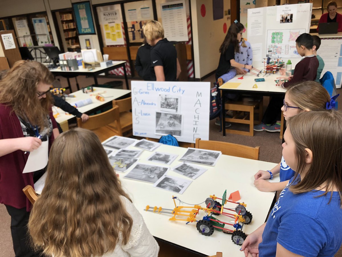 ScottSetzenfand's tweet photo. #STEM K’Nex Design competition  with students from @Perry_Hartman #PerryLowedIngermediateSchool #EC_Proud ready to present!  Hard work about to@pay off! https://t.co/g8d6WJ11Vd