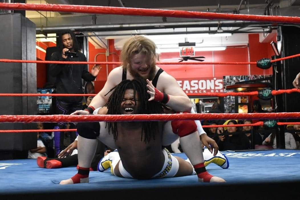D0F_Alpha_Zer0's tweet photo. Get the HELL off of me with those damn claws @WUW_Keenan
#prowrestling #indywrestling #wuwwrestling #wrestling #photooftheday #stinkyfeet #REGARDLESS #happiness #behappy #passion #like #comment #support #AlphaZer0 #double0fficial #d0f https://t.co/L2hpqvGJfc