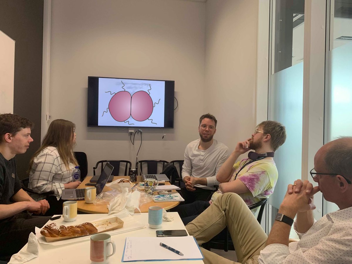 <a href="/LabLoh/">Edmund Loh Lab</a> discussing projects with our friend and collaborator Prof. Franz Narberhaus from Ruhr-Uni Bochum.