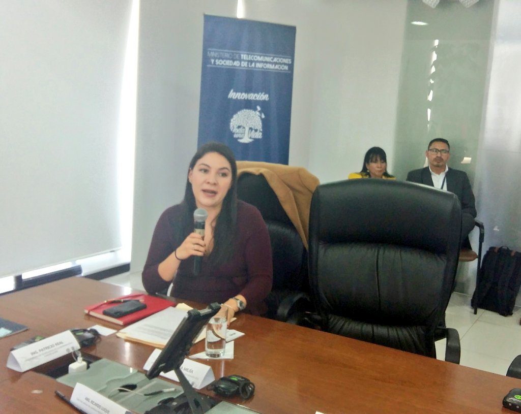 Telecom_Ec's tweet photo. Camila Mejía, especialista de modernización del Estado,  @el_BID, señala que esta primera consultoría sobre ciberseguridad servirá para construir la Estrategia Nacional de Ciberseguridad, y fortalecer al Gobierno ecuatoriano en esta temática. #GobiernoElectrónicoEc. https://t.co/edTVr1IZI8