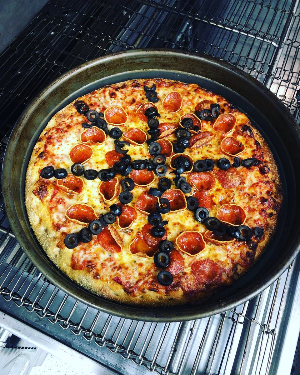 MarconisPizza's tweet photo. Madness ready!!!!
 #marchmadness #weknowpizza #carmonispizza #fastfreshfri #collegebasketball #finalfour #gamedayspecial #madnessspecial https://t.co/3lL0AJd2le