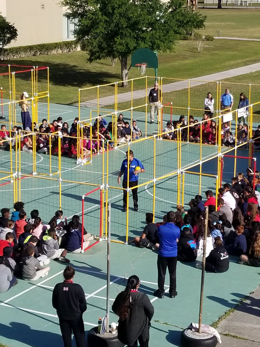 BeverlyHumbert's tweet photo. A BIG Shout-out and Thank You to @Dodgeball2you for introducing their #DodgeBullying program to our 2nd-5th graders! @MattHoffHCPS @HCPSArea2 @DrPhilipFrancis @CannellaElem https://t.co/fgkBr3tjxr