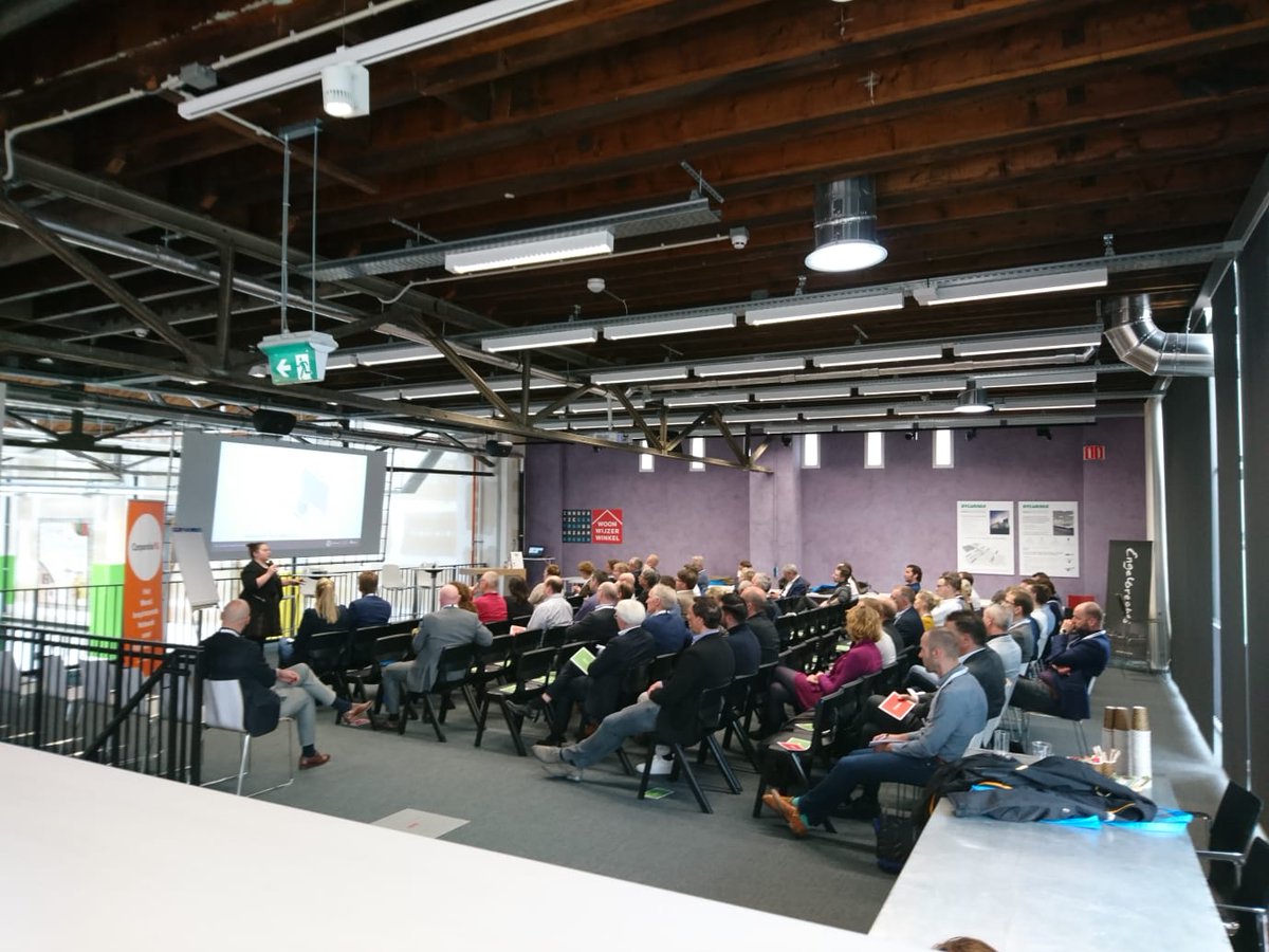 Het vastgoedevent voor woningcorporaties van CorporatieNL zorgt voor gezellige drukte in ons centrum vandaag!