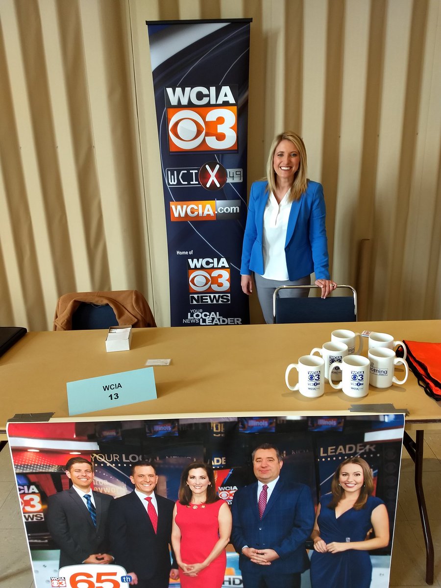 <a href="/eiu/">#EIU</a> with <a href="/WCIA3Maggie/">Maggie Hockenberry</a> @writeaway29 Television, Radio, Video Fair #WCIA #Nexstar #EIU
