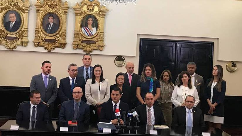 Proyecto pretende crear Plataforma de Identificación Biométrica de los costarricenses. goo.gl/fJc9PW #ElPeriodicocr  <a href="/DanielUlate21/">Daniel Ulate</a>