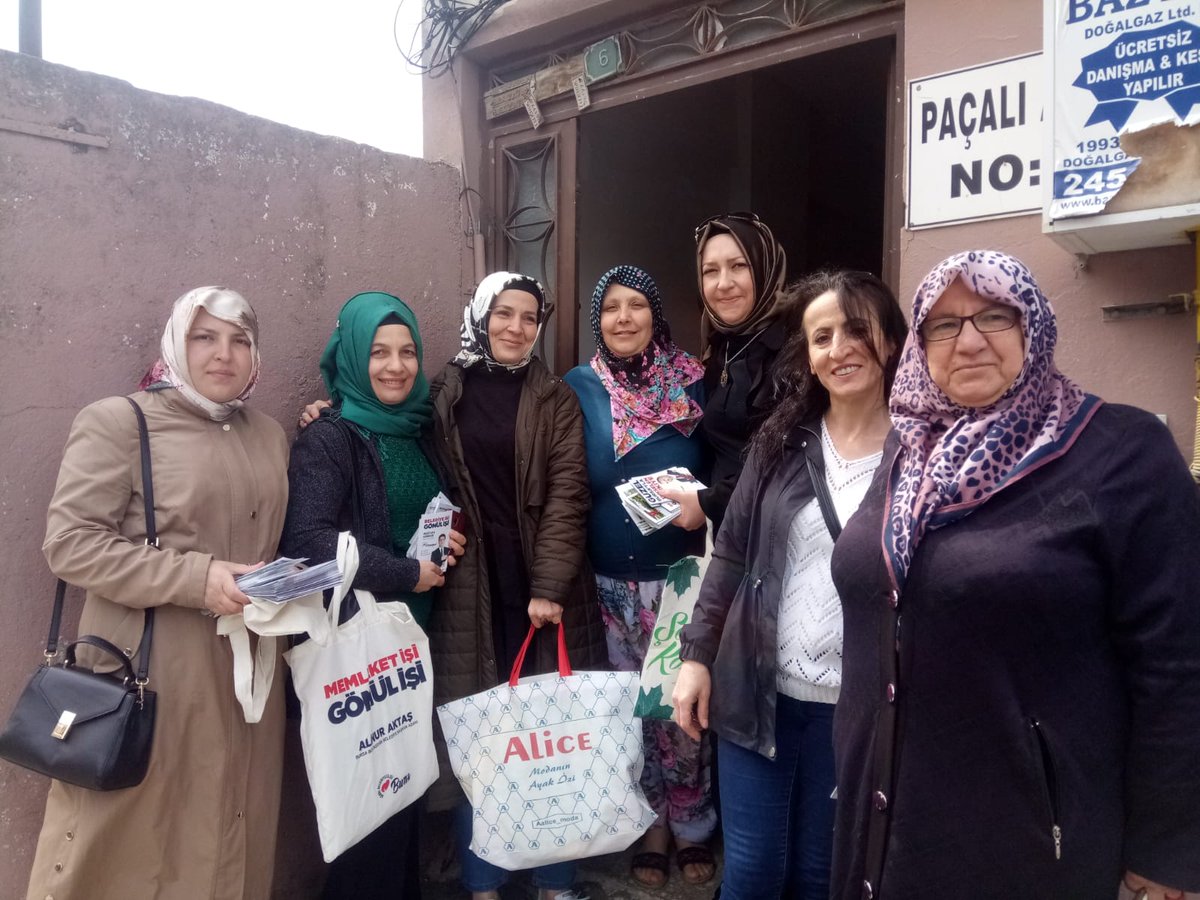Akkadinosmangaz's tweet photo. “Memleket isterim,
Yaşamak, sevmek gibi gönülden olsun.”
#Doburca ve #İnkaya Mahalleleri'nde sıkmadık el almadık gönül bırakmadık..
#Osmangazi imizi gönül belediyeciliği ile buluşturmaya sayılı günler kaldı.
#MemleketişiGönülişi https://t.co/XzD6oRwR6u