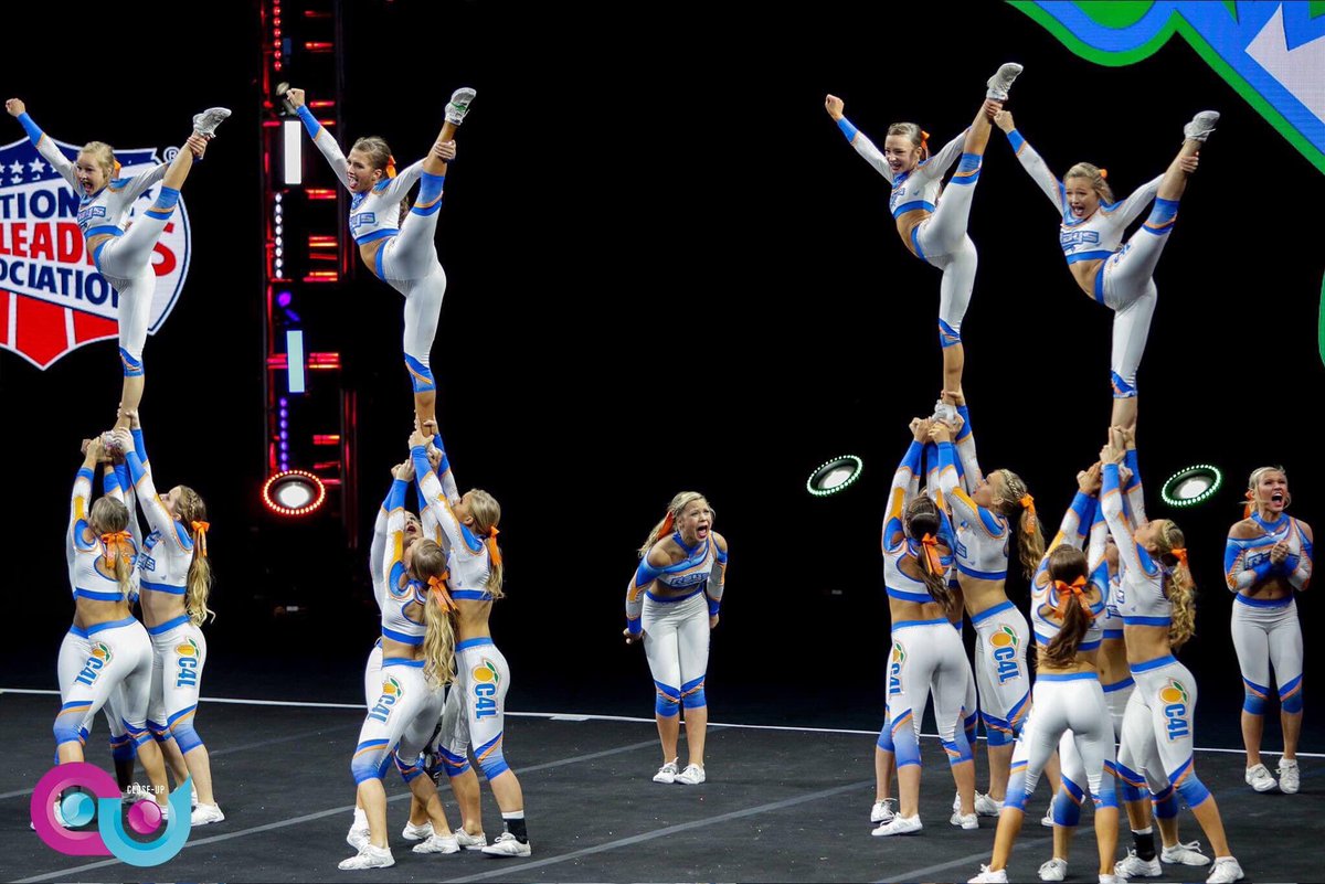 OrangeSection8's tweet photo. 30 days.
Are you ready @Orange_Rays.
#OFFB
You only stop for nine. #GoOrangeGo #GetGritty https://t.co/XY83DRbtTd