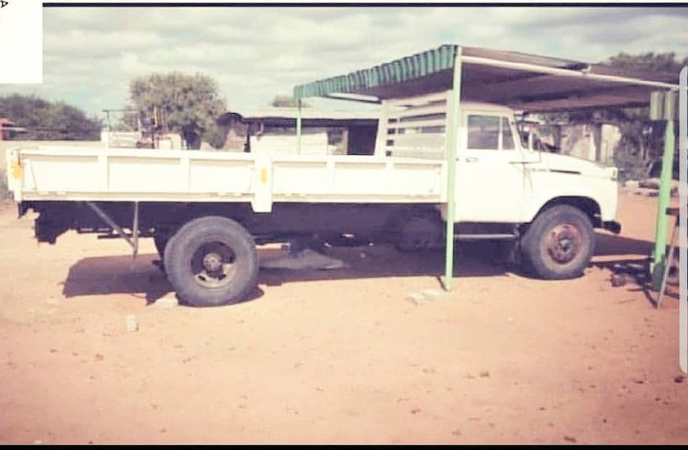 4our_Zw's tweet photo. 'Ndongoisa musoro chete please' 😂 https://t.co/F7w2m8w8mz