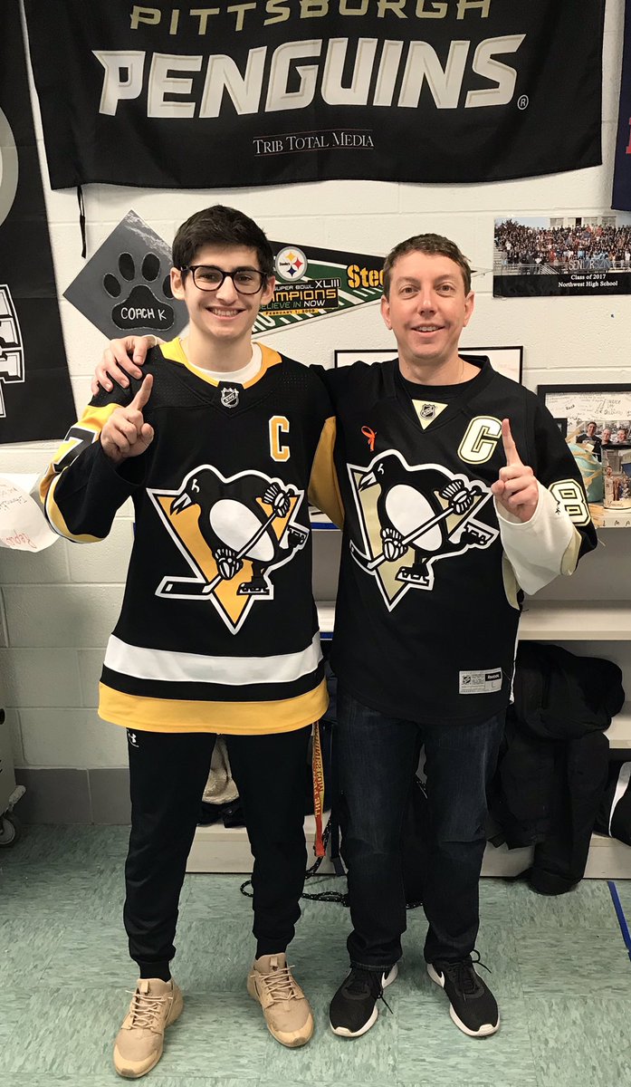 NWHSCoachK's tweet photo. Jersey Day for Spirit Week! Totally unplanned but awesome all the same! #Pittsburghrepresent #burghproud #thatsmycaptain @NWHSSGA @penguins https://t.co/uQTZJMq5yn