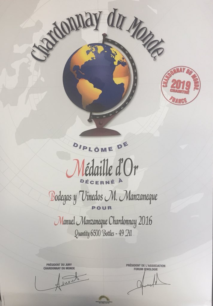 Pagofincaelez's tweet photo. Todas nuestras últimas #añadas #premiadas all our last vintages #awared #IWSC #decanter #charddony du #monde #Quality2019 #wine #pleasure #DOdPagoFincaElez https://t.co/lv2r9kaF7n