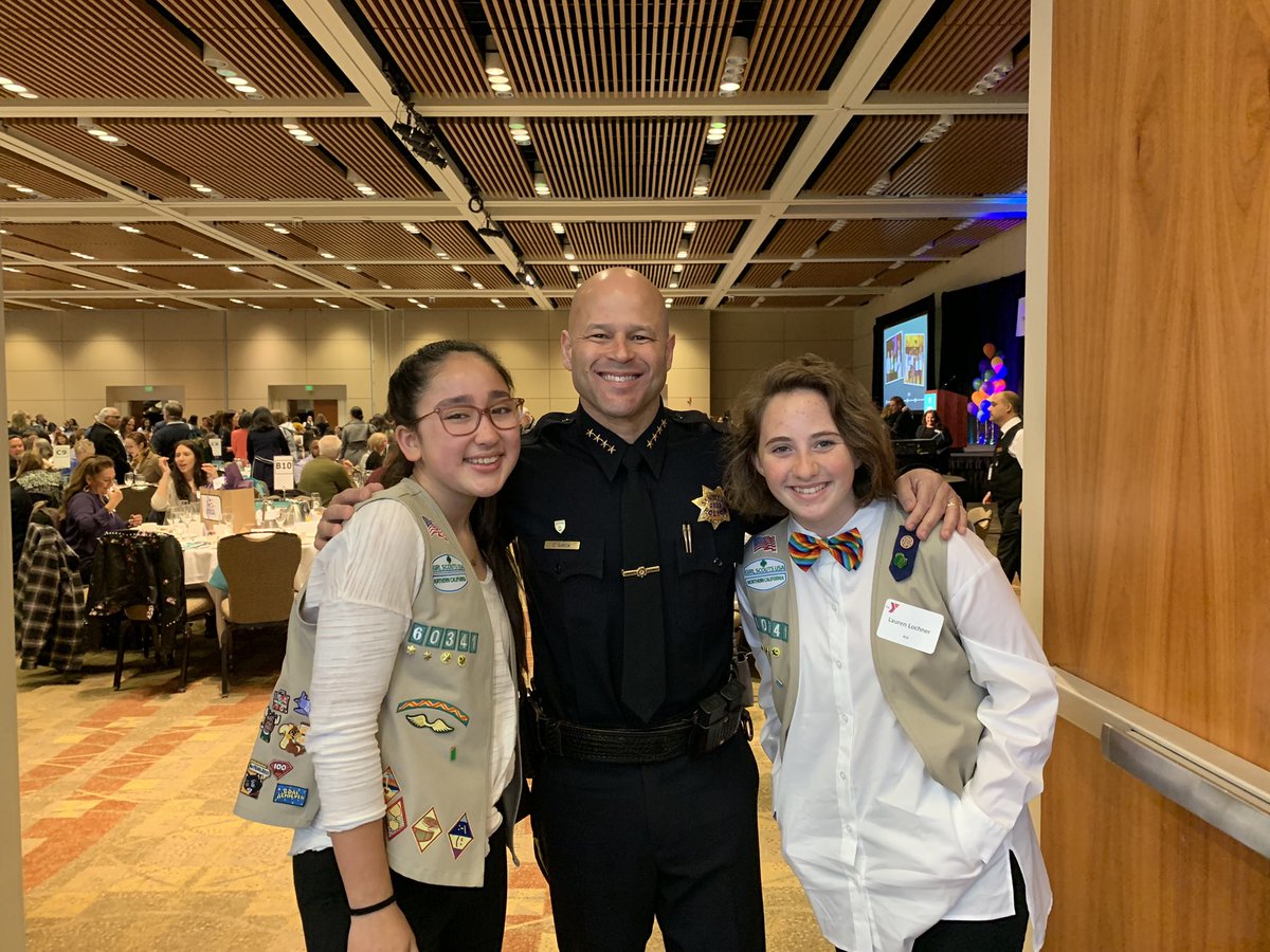 sjpdchief's tweet photo. Amazing event!! And what says “Thanks for MCing” more than Thin Mints!!!??! #PROJECTCORNERSTONE #YMCA https://t.co/vpbFdGI2KX
