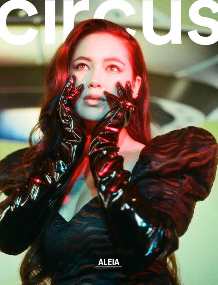 circus_mag's tweet photo. Introducing your 003 Cover Women — Elizabeth De La Piedra &amp; Aleia 🌹🌹🌹 https://t.co/w2fa4qvEPc