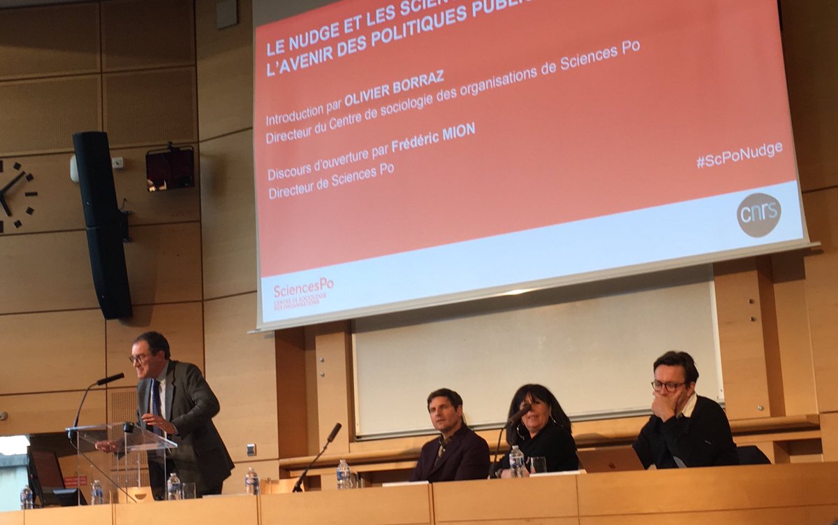 s_chevrel's tweet photo. #CSOnudge Olivier Borras @CSO_SciencesPo salue l’ouvrage collectif « le biais comportementalisme » rédigé par 6 auteurs :) tous chercheurs au #CSO https://t.co/D9SS3V4Liy