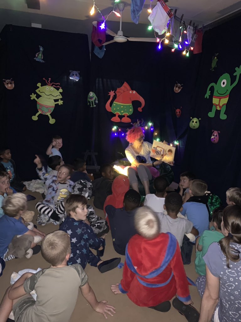 sam_barnett02's tweet photo. The magic of reading. Aliens and giants and witches and rhinos all came to visit at the Grade 1’s Books at Bedtime. #BookAtBedTime #reading #WeLoveReading @BenniesJP @BenniesSA https://t.co/2JEkFJFzI6