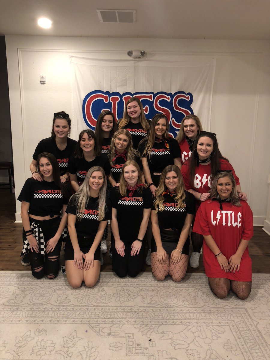 emilycoyle13's tweet photo. shoutout to @TriSigmaGVSU for giving me my perfect fam!
#GreeksAssemble #BlackPanterGW19 @gvglb https://t.co/p7w6qYqqa8