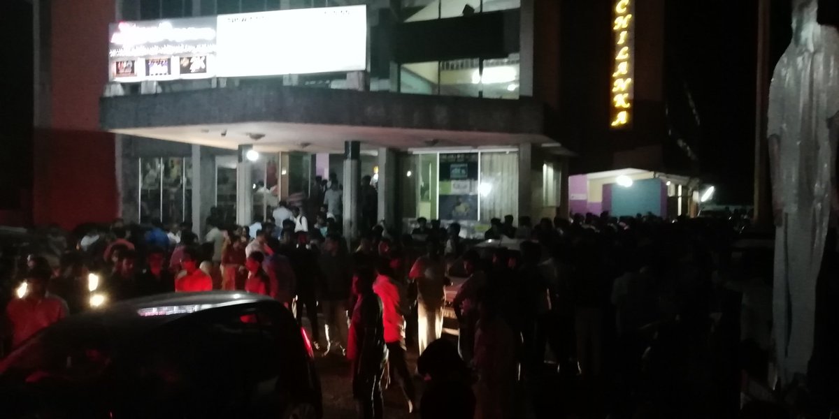 PTA0TALKIES's tweet photo. Earth Shuttering Opening 👌 #LuciferMovie Extra  Special Nights Shows Added in Many Centers #KilledDayOne https://t.co/gQW5KbaPCy