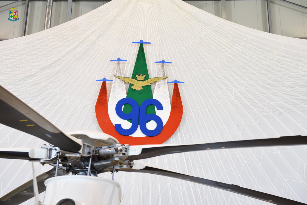ItalianAirForce's tweet photo. Al seguente link 👉🏻 https://t.co/WMCnr6rLNc
la clip della cerimonia che si è svolta #oggi al 31° Stormo per il 96° anniversario dell'#AeronauticaMilitare
#96AM #UtilialPaese https://t.co/Rg7EeNbeSl