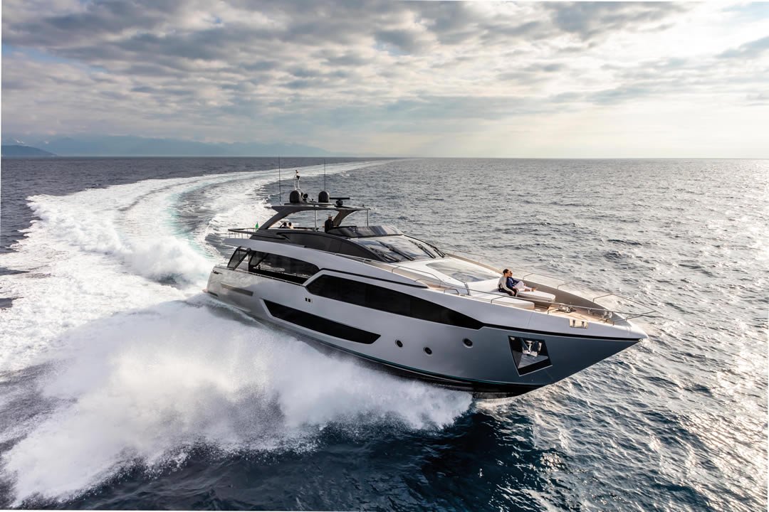 Riva 90’ Argo: A new legend of beauty and innovation.
The latest addition to the new flybridge generation has written an exciting chapter in the Riva story with its extremely sizeable spaces, new cockpit layout and double master cabin.

Read more: bit.ly/2HYBD3f