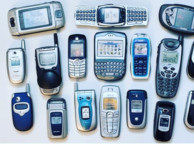 sinotrucksng's tweet photo. Which of these phones did you use?

Name it.

#throwbackthursday #throwback #oldschool #thursdayfun https://t.co/uK0gg2kmhk