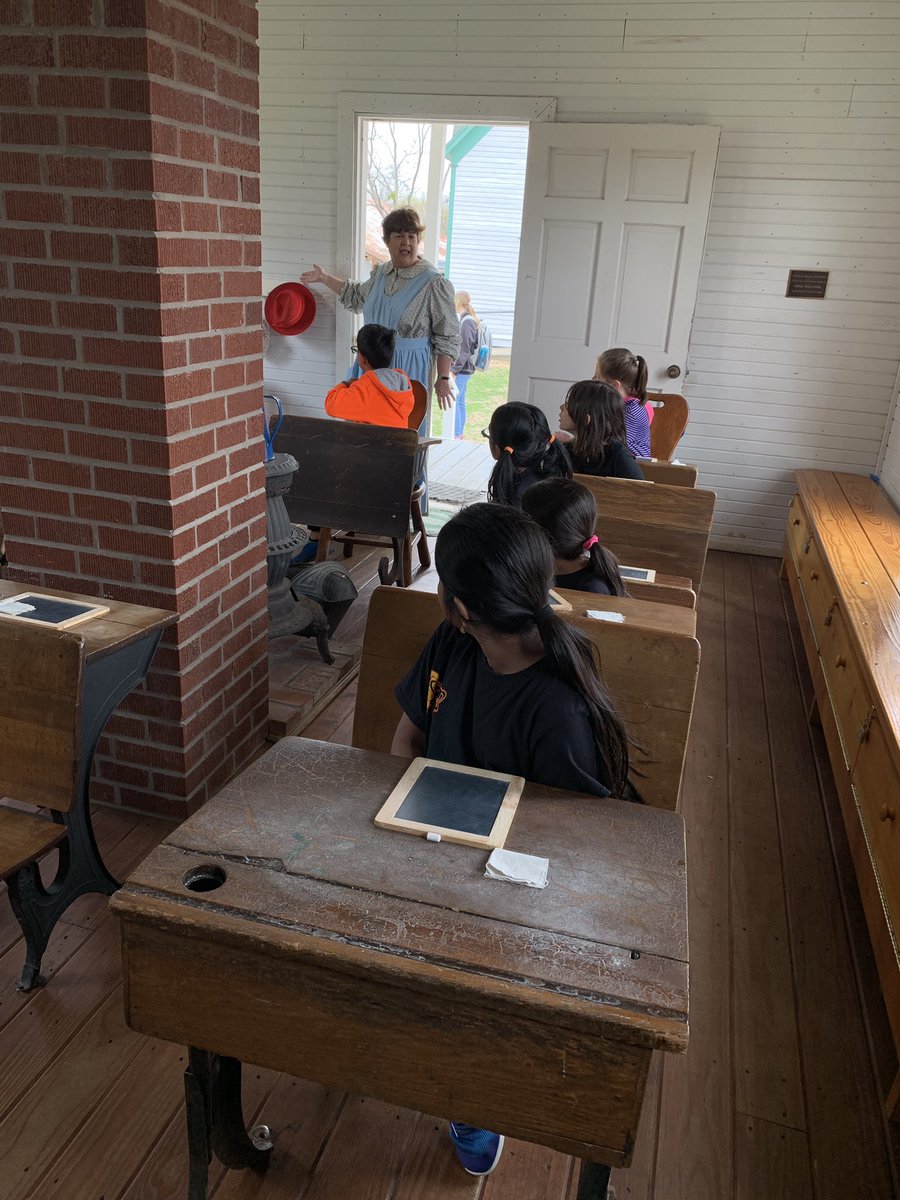 Ashley Dodson tweet media